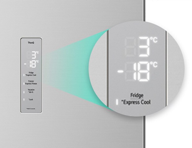 صورة مقربة لزر التبريد السريع الموجود أعلى الثلاجة.	