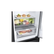 LG ثلاجة ™NatureFRESH سعة 344 لتر لون أسود مطفي حل مثالي لتجديد مطبخك، تحافظ على الطعام طازجًا حتى 7 أيام, GR-B459FQFW, thumbnail 4