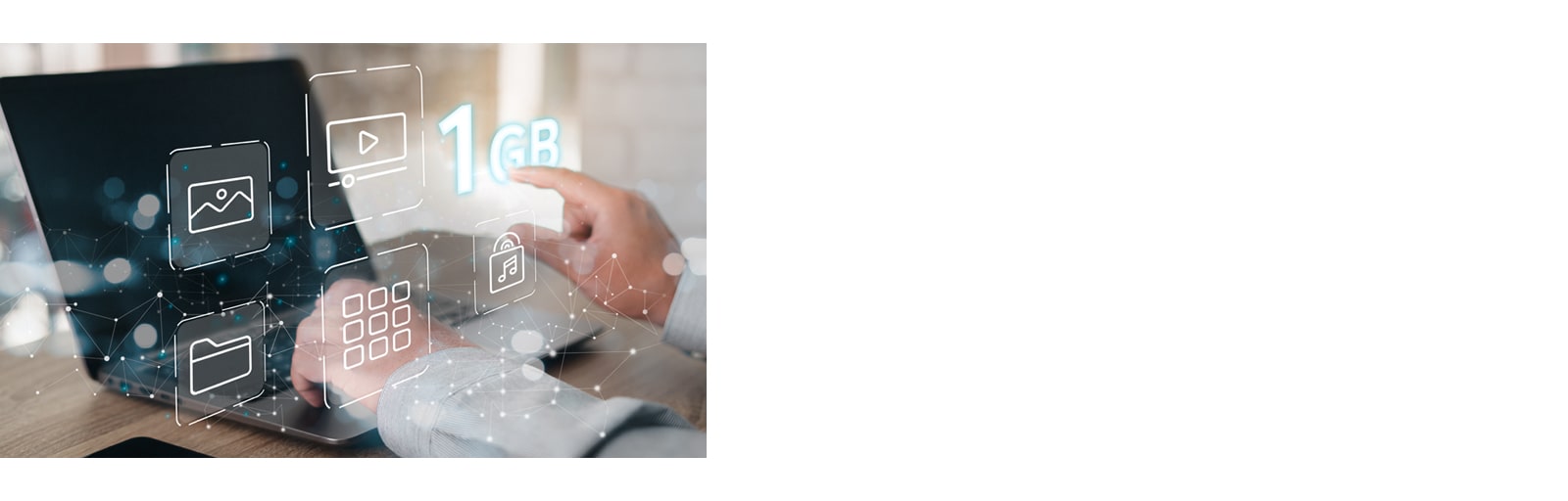 يمكن الوصول إلى صندوق الملفات، وهي ميزة تخزين لتسجيل المحتوى أو تثبيت التطبيق، من خلال LG ConnectedCare (ترخيص DMS). توفر مساحة تخزين تصل إلى 1 جيجابايت، كما هو موضح في هذه الصورة.