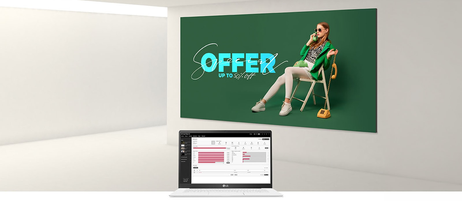 يُظهر استخدام منتجات اللافتات والشاشة الفعلية لنظام إدارة المحتوى (LG SuperSign CMS) على جهاز كمبيوتر محمول.