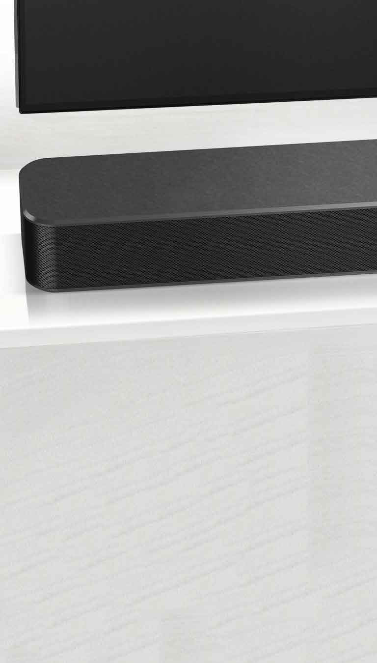 المجموعة من اليمين لليسار: أربع صور لشريط الصوت تحمل شعار ميريديان، ومطابقة للتلفزيون، بالجانب الأيمن، وعلى الجزء الأمامي من الرف.