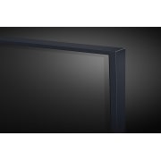 LG تلفزيون LG QNED QNED80T 4K الذكي مقاس 65 بوصة المدعوم بجهاز التحكم AI Magic remote وميزة HDR10 وواجهة webOS24 طراز عام 2024, صورة مقربة للحافة العليا من تلفزيون LG QNED TV، وQNED80, 65QNED80T6B, thumbnail 6