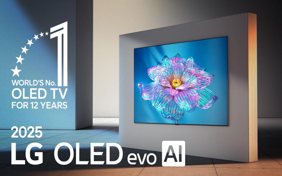 LG OLED evo AI 2025 TV displaying vivid visuals with flower detail, highlighting 12 years as the world’s No.1 OLED TV.

