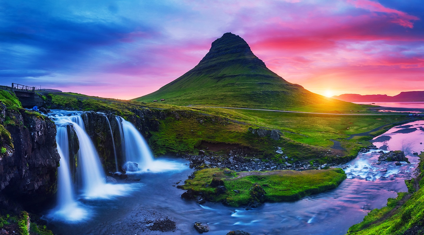 A gallery featuring 6 images of hot air balloons in the sky are shown. Two images are selected. Next, a gallery featuring 6 images of people blowing bubbles appears. 2 more are selected. A black screen appears with a pink and purple loading icon. A mystical landscape appears, and refinements appear gradually from left to right.