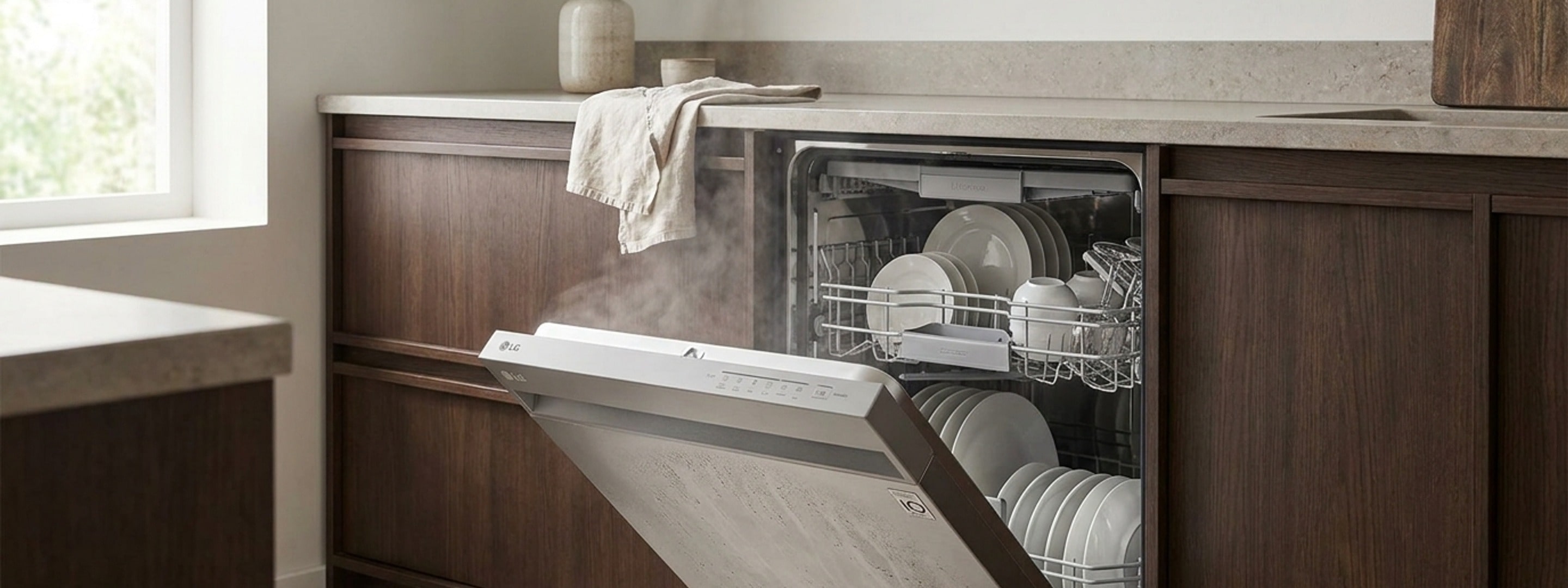 How to Prevent a Dishwasher from Smelling 