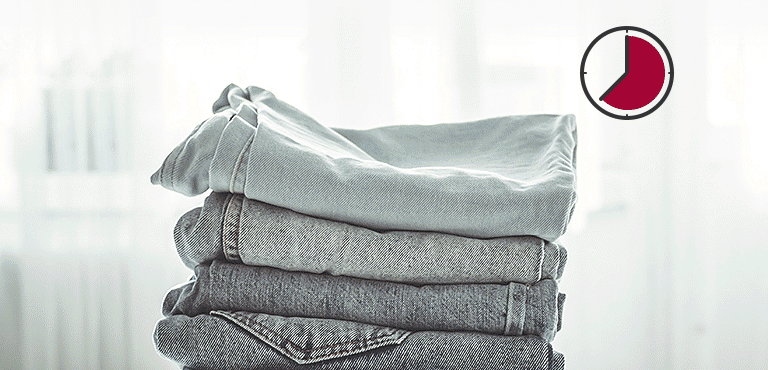 Pile de quatre vêtements