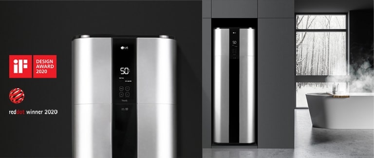 La moitié gauche présente le logo d’un prix décerné pour le design à côté du chauffe-eau LG, tandis que la moitié droite présente le chauffe-eau installé près d’une baignoire vaporeuse.