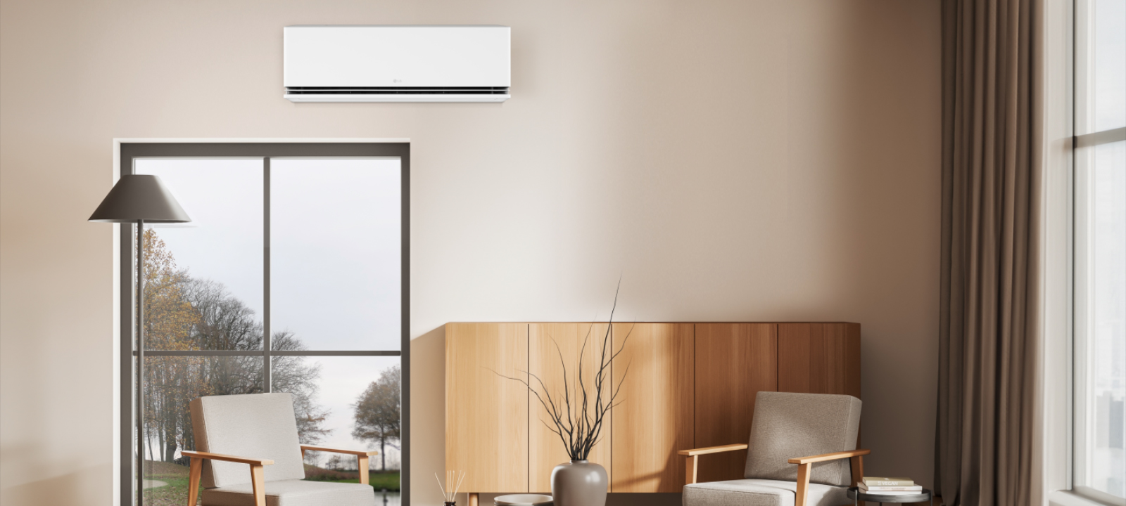 Le climatiseur LG doté de la fonctionnalité All Cleaning nettoie et sèche l’intérieur avant le stockage à long terme pendant les saisons froides.