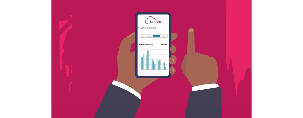 Une main tenant un smartphone affichant un graphique détaillé illustrant des tendances et une analyse de données.