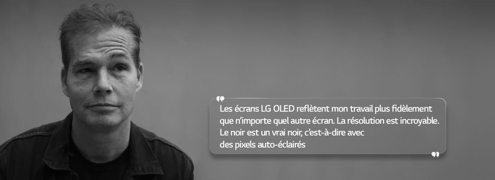 Entretien avec Shepard Fairey avec le texte « Les écrans LG OLED reflètent mon travail plus fidèlement que n’importe quel autre écran. La résolution est incroyable. Le noir est un vrai noir, c’est-à-dire avec des pixels auto-éclairés » 