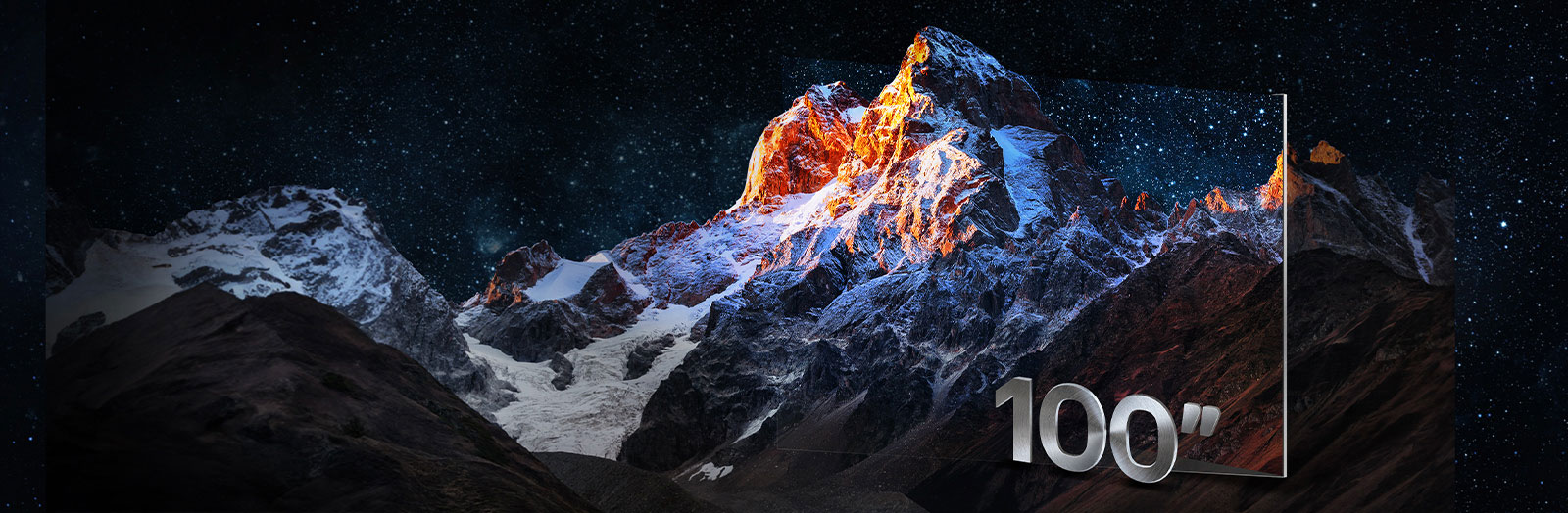 Une chaîne de montagnes avec le cadre d’une TV autour de lui comme moyen créatif de mettre en valeur la grande taille de l’écran. Avec l’étiquette 100 pouces.