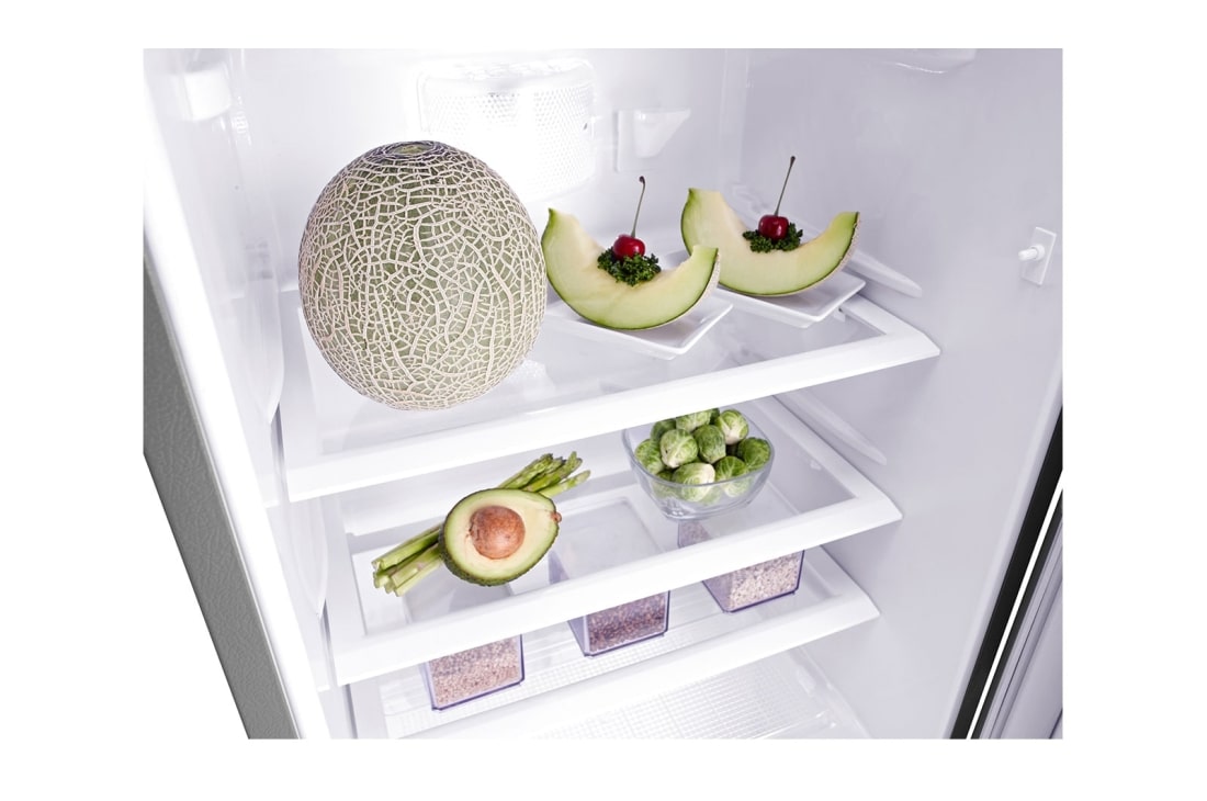 LG Réfrigérateur à une porte de 199 litres doté d’une plus grande capacité, Vue du tiroir avec de la nourriture, GN-Y331SLS, thumbnail 5