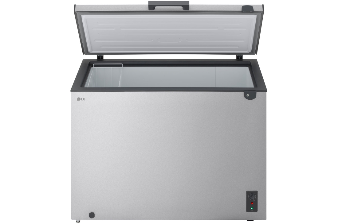 LG Congélateur coffre 291 L Argent, Vue latérale du congélateur coffre LG montrant l’ouverture à moitié de la porte, GCFB305BQCF, thumbnail 4