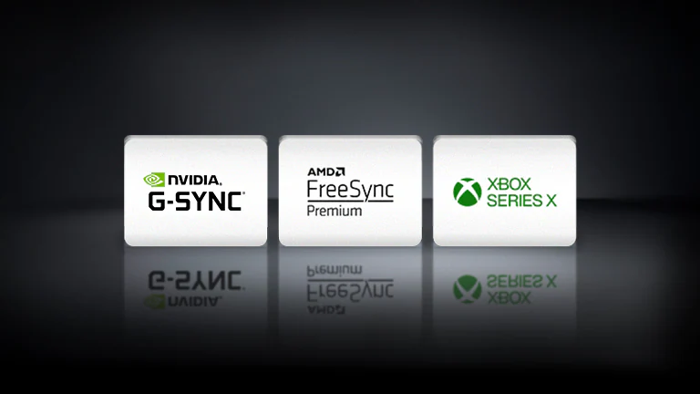 Le logo NVIDIA G-SYNC, le logo AMD FreeSync et le logo XBOX SERIES X sont disposés horizontalement sur un arrière-plan noir.