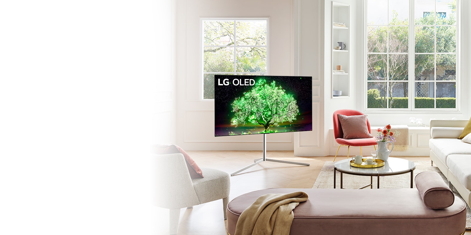 Tres televisores con Diseño de Galería con soporte que funcionan como obras de arte en cualquier lugar
