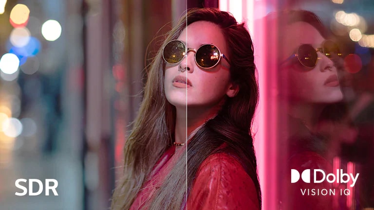 Una escena de una mujer con gafas de sol se divide en dos para realizar una comparación visual. En la imagen, hay texto de SDR en la parte inferior izquierda y el logotipo de Dolby Vision IQ en la parte inferior derecha.