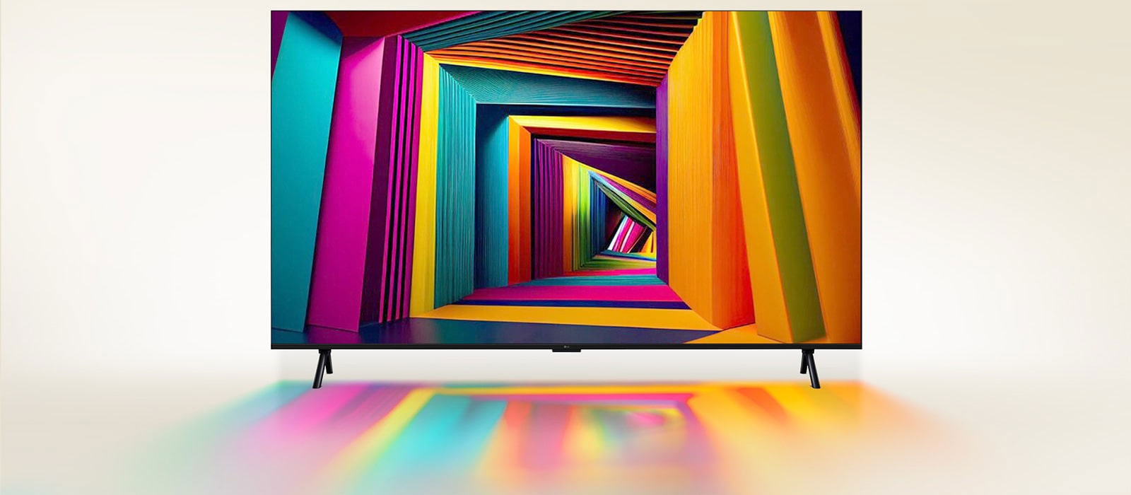 Un túnel cuadrado de colores vibrantes que se va estrechando gradualmente hacia la parte posterior y que se muestra en un televisor LG UHD.