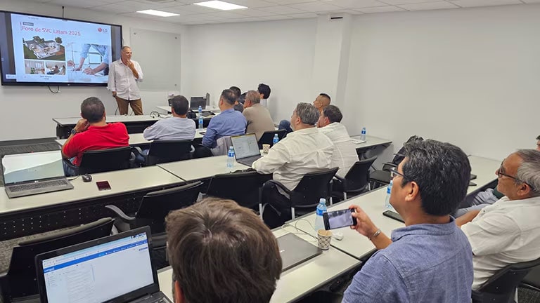 Reforzando la Filosofía Ahead of the Expected