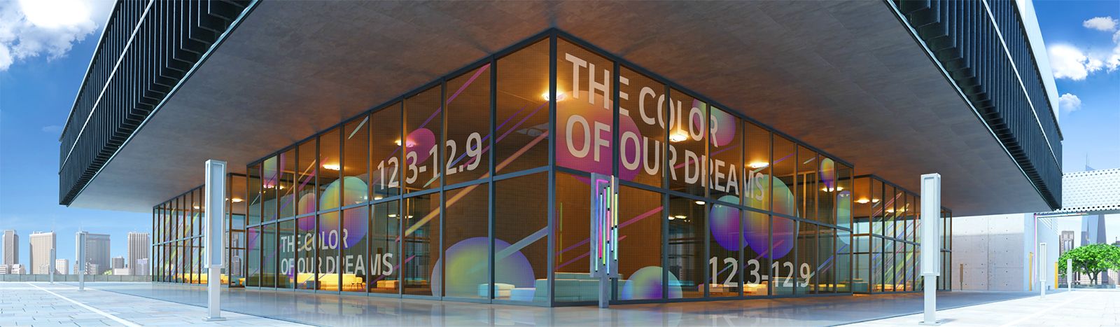 La lámina LED transparente está instalada en la pared de vidrio del primer piso del edificio. El contenido se muestra en colores vivos, mientras que, al mismo tiempo, la parte que no tiene color es transparente, por lo que se puede ver el interior del edificio detrás de la lámina LED.