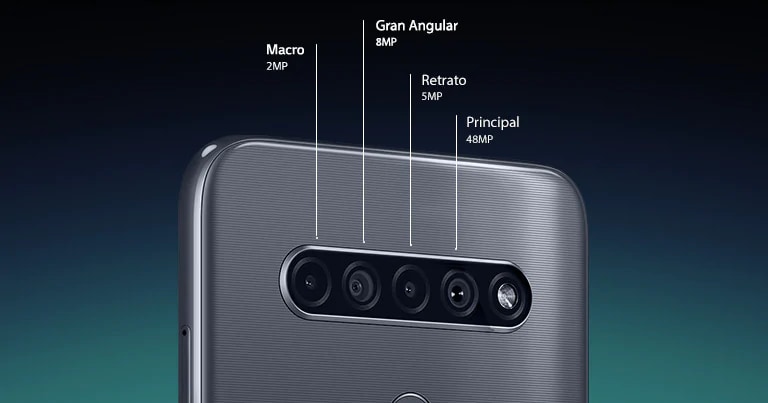 Vista posterior de Smartphone que muestra cuatro cámaras