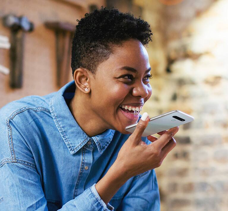 Un asistente activado por la voz que siempre está a tu alcance