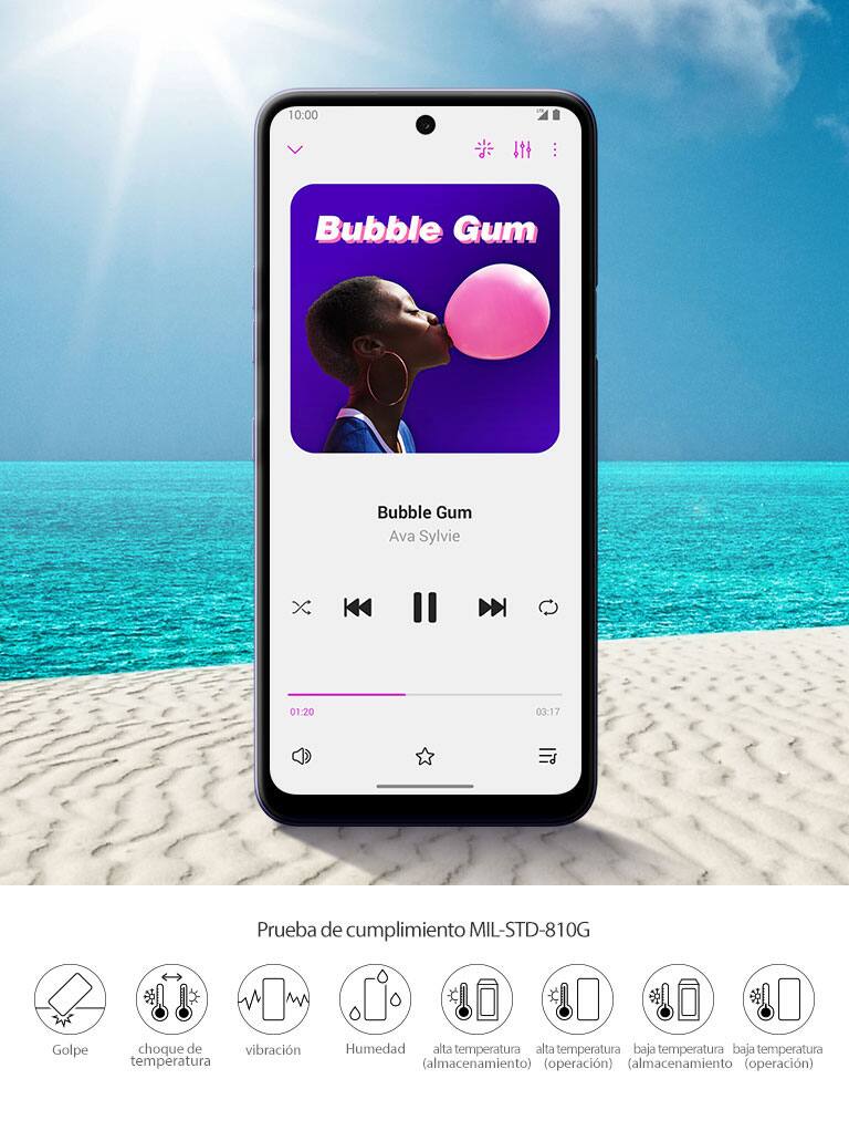 Smartphone en la playa reproduciendo música