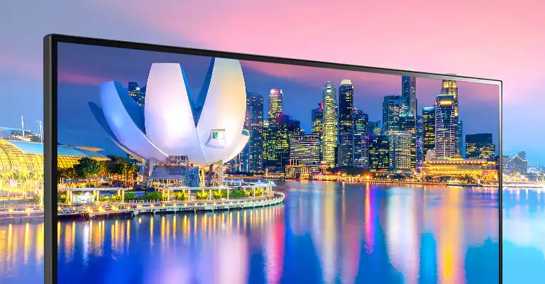 IPS con sRGB 99% (típ.): Colores reales y amplio ángulo de visión.