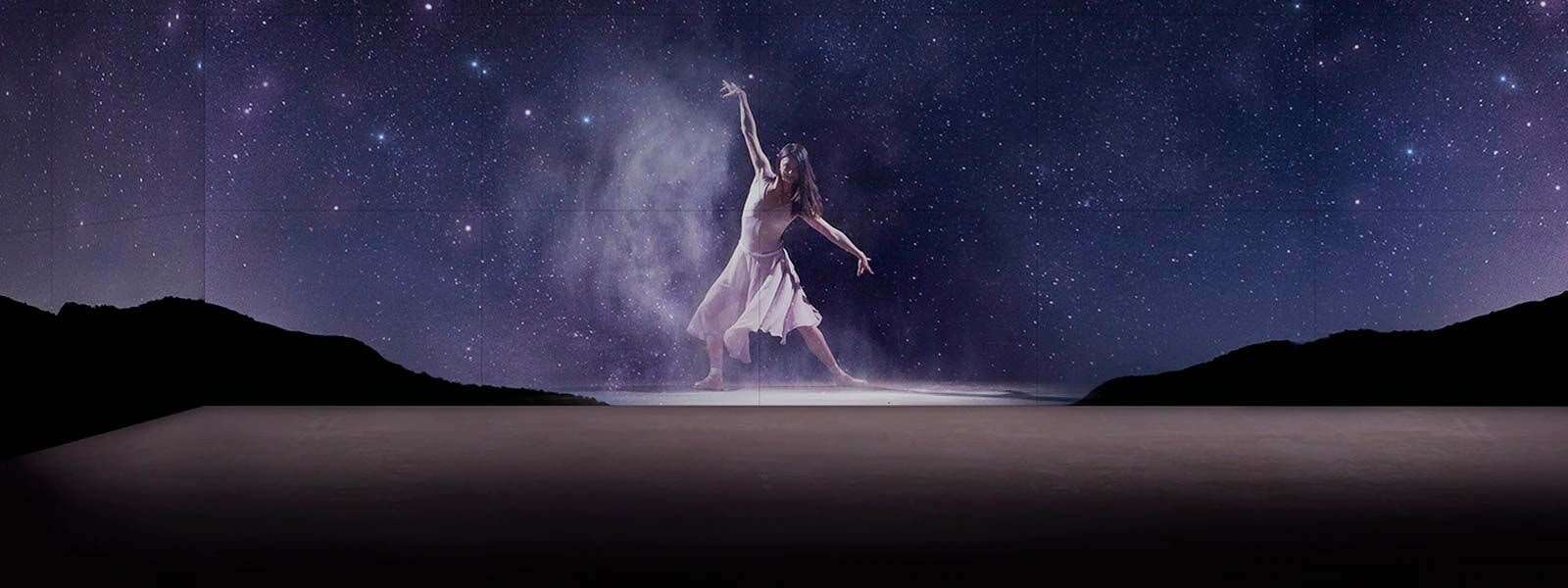 ID_Digital-Signage_hero_01_M03_1521002300833