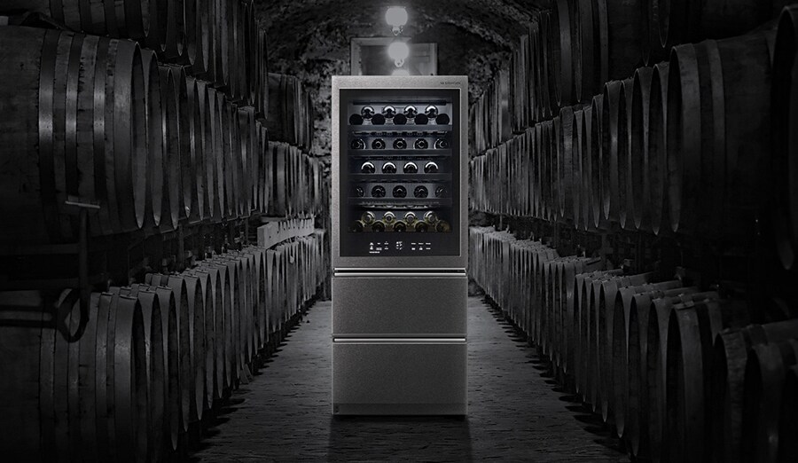 With the LG SIGNATURE Wine Cellar, you can create the ideal storage conditions for your best wines from the Rheingau region thanks to two temperature zones and temperature control.