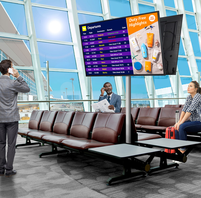 LG UHD Signage Provides Information Effectively2