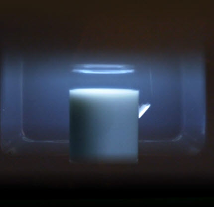 It shows  LG Neochef™ that inner led lamp on.