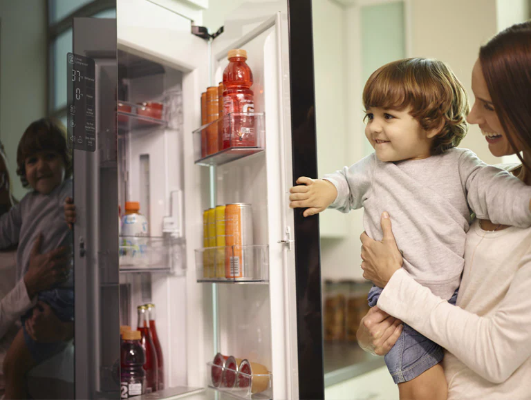 m_at_cat_ref_feature_001