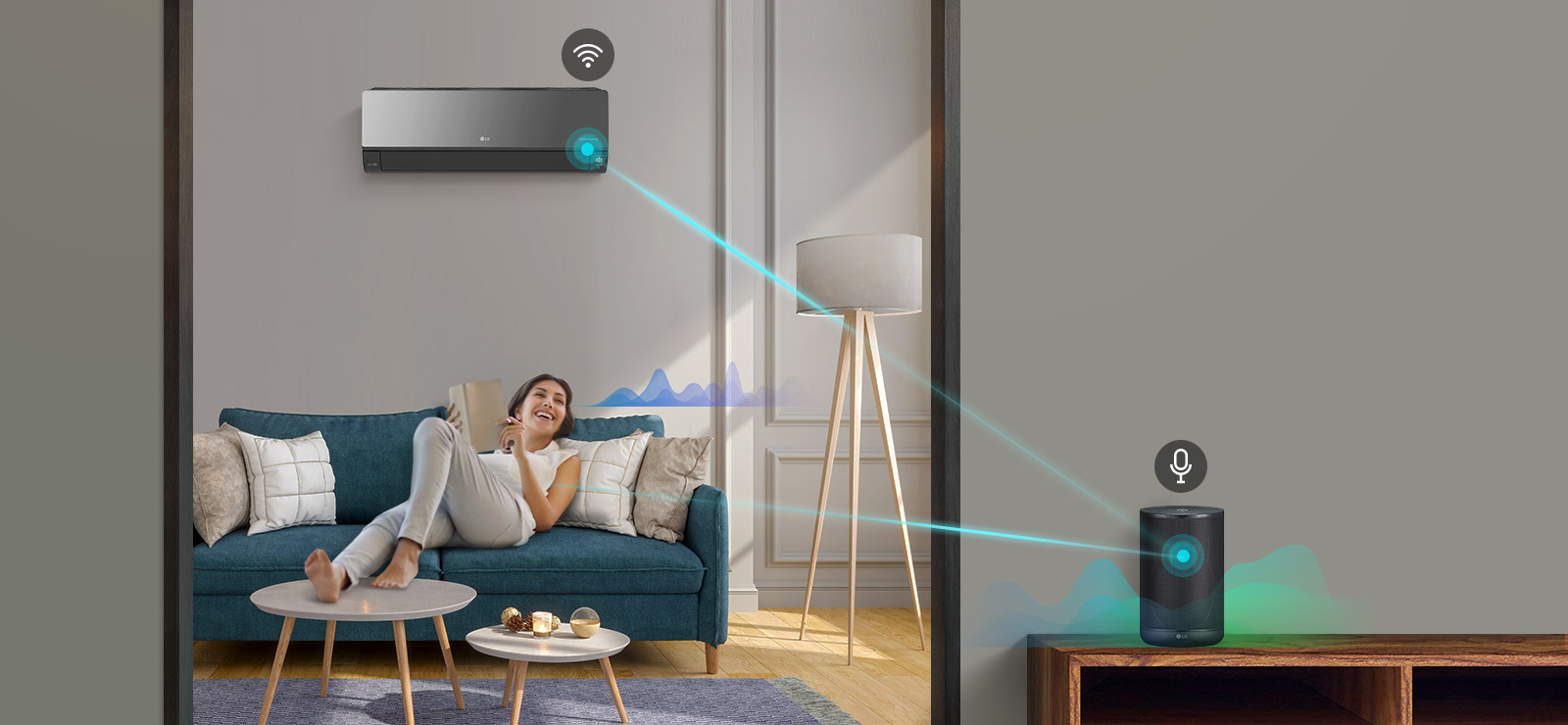 Les trois icônes dans le coin supérieur indiquent qu’il y a trois images dans un carrousel. La première icône, étiquetée « Commande vocale », est rouge. Elle indique un homme debout dans une cuisine en train de cuisiner. Des lignes d’ondes sonores apparaissent à côté de lui, puis une ligne allant de lui à l’enceinte IA apparaît sur le compteur et une icône de microphone apparaît au-dessus de l’enceinte. Des lignes d’ondes sonores apparaissent alors autour de l’enceinte, ainsi qu’une ligne allant de l’enceinte au four. L’icône du Wi-Fi apparaît au-dessus du four.