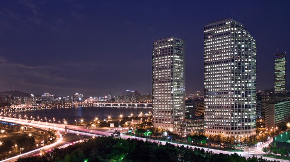 03_WK7_LG_Partners_with_Meridian_Audio_Desktop_sub_01