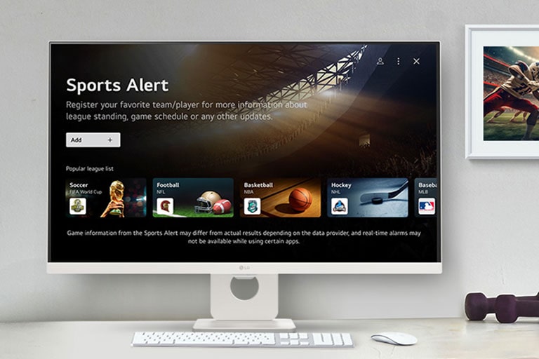 L’écran du moniteur intelligent placé sur une table affiche l’écran de l’APPLI SPORT.