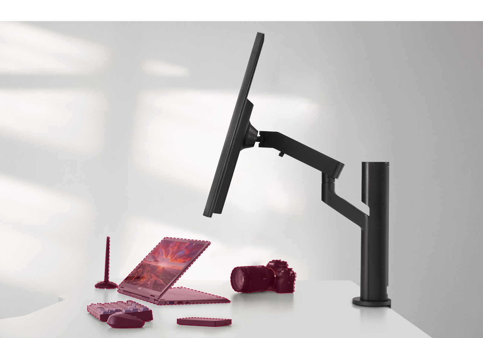 La conception compacte occupe très peu de surface de bureau et facilite également l’installation.