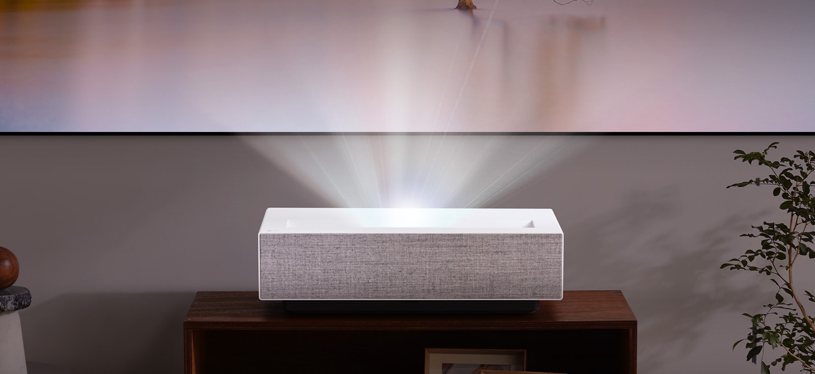 LG Projecteur laser UST CineBeam HU715Q 4K UHD de LG LG Belgique