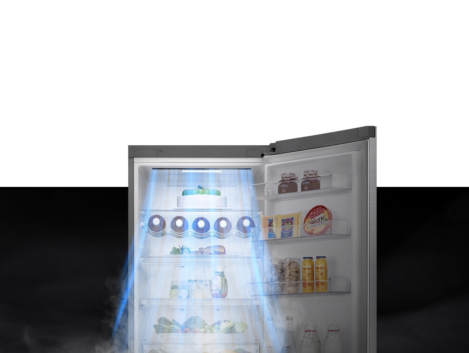 Vue de face d’un réfrigérateur InstaView noir avec lumière à l’intérieur. Le contenu du réfrigérateur est visible à travers la porte InstaView. Des rayons de lumière bleue éclairent le contenu de la fonction DoorCooling.