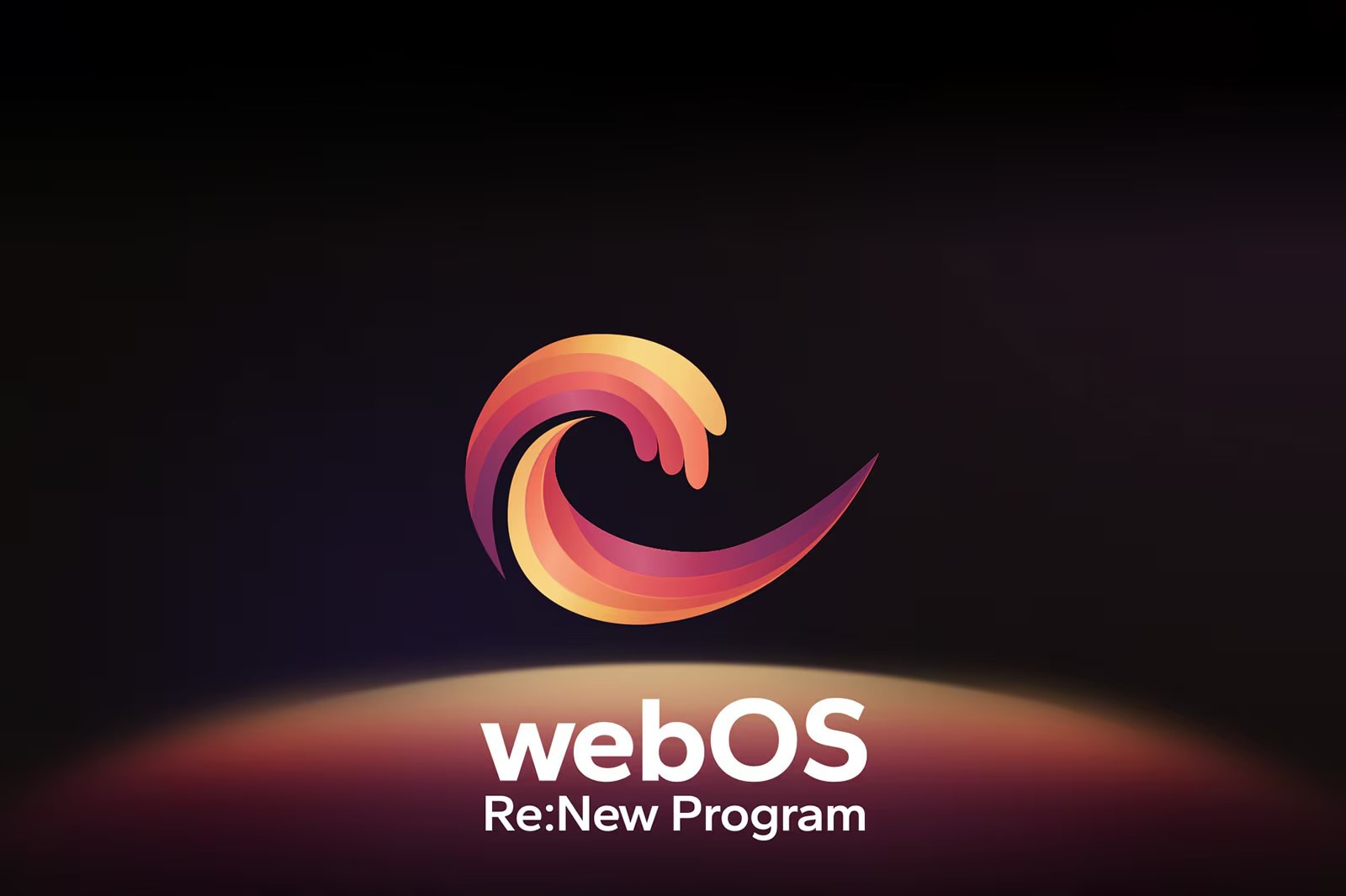 Le logo webOS au centre d’un fond noir avec l’espace en dessous illuminé par les couleurs rouge, orange et jaune du logo. Les mots « webOS Re:New Program » sont affichés sous le logo.
