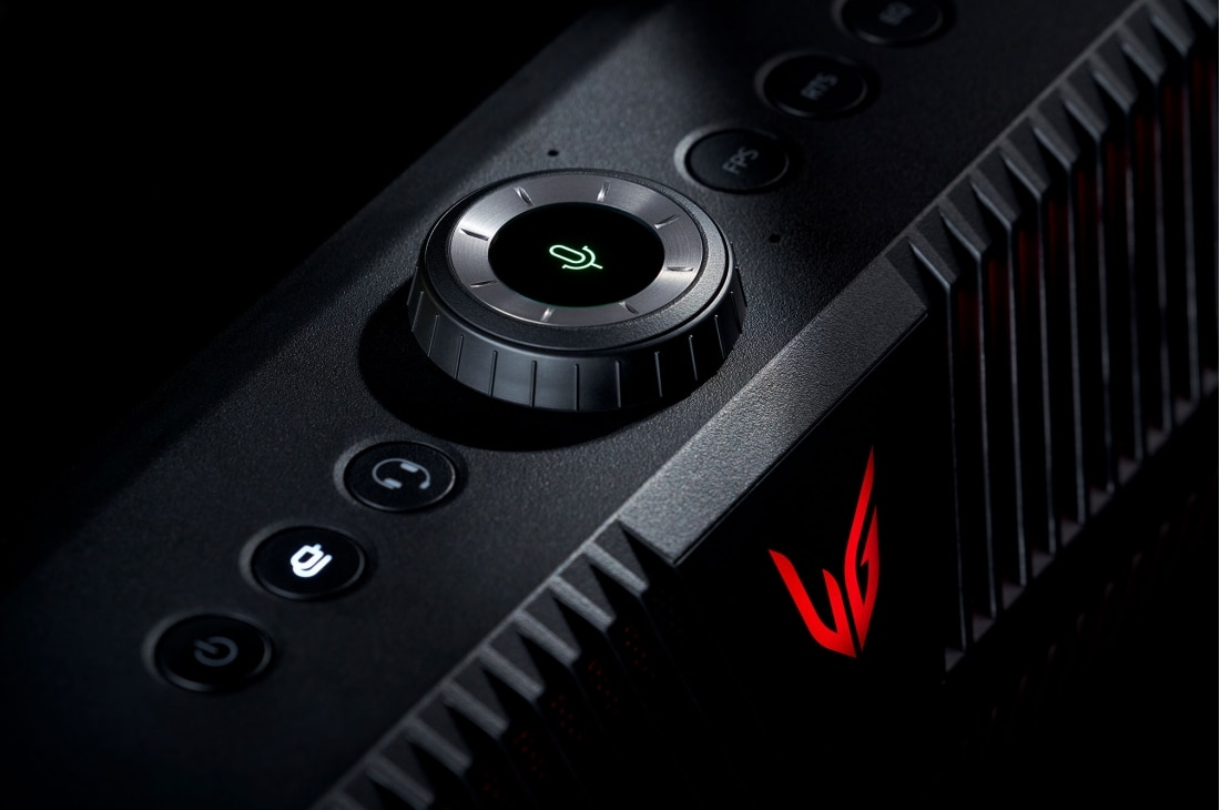 LG Haut-parleur de jeu UltraGear, Gros plan sur le bouton MIC en haut du GP9, GP9, thumbnail 4