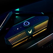 LG Haut-parleur de jeu UltraGear, Vue latérale du GP9 placé sous un moniteur en forme de V dans une salle de jeu sombre, GP9, thumbnail 5