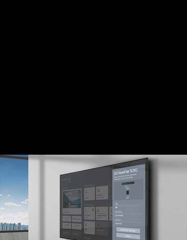 L’écran des réglages de la barre de son LG SC9S est affiché sur l’écran du téléviseur monté au mur. La barre de son est également fixée au mur en dessous du téléviseur.