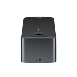 Le nouveau ultra short throw projecteur est le symbole d’une nouvelle génération de vidéoprojecteurs. Grâce à sa technologie d’Ultra Courte Focale, vous pourrez afficher une image de 100 pouces de diagonale avec seulement 38 cm de distance de projection.2