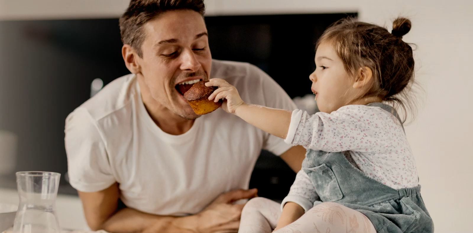 Personnalisez votre mur en affichant vos photos préférées à partir de votre téléphone pour créer une galerie spectaculaire.