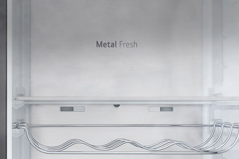 Koele metallic achterwand