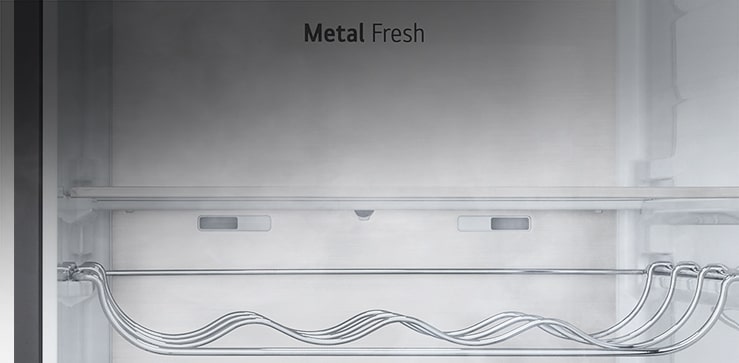la vue de la fonctionnalité metal fresh à l’intérieur du réfrigérateur lg 2&nbsp;portes.