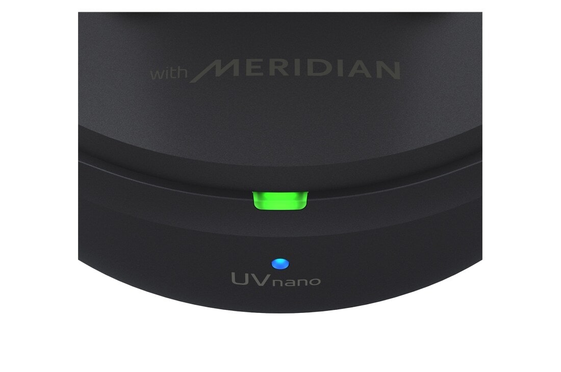 LG TONE Free DFP8 –Active Noise Cancellation amélioré, Écouteurs Bluetooth True Wireless, La partie avant du socle est en gros plan et l'éclairage de charge est allumé., TONE-DFP8, thumbnail 10