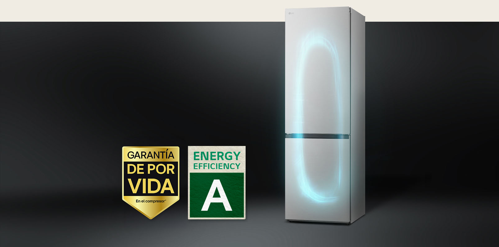 Réfrigérateur avec système de refroidissement efficace équipé d’un Smart Inverter Compressor et avec une étiquette de garantie de 10 ans sur le compresseur.