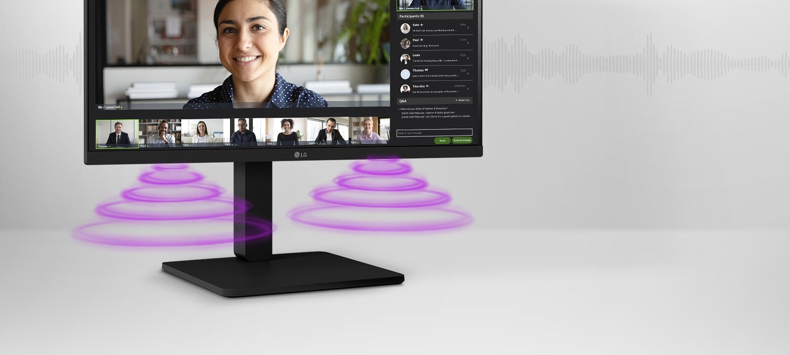Vue latérale montrant une scène de vidéoconférence sur le moniteur.	