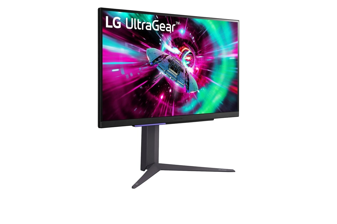 LG Moniteur pour jeu LG UltraGear™ UHD de 27” offrant une fréquence de rafraîchissement de 144 Hz, vue en perspective, 27GR93U-B, thumbnail 4